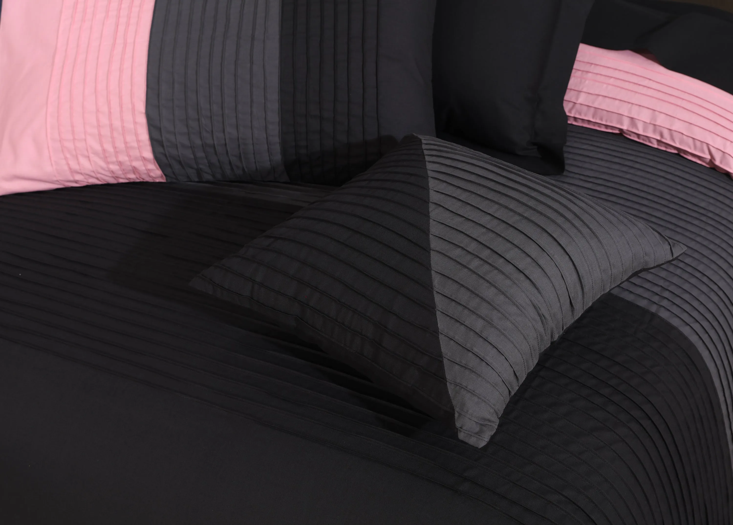 Aubree Imperial-Bed Set 8 Pcs (Luxury)