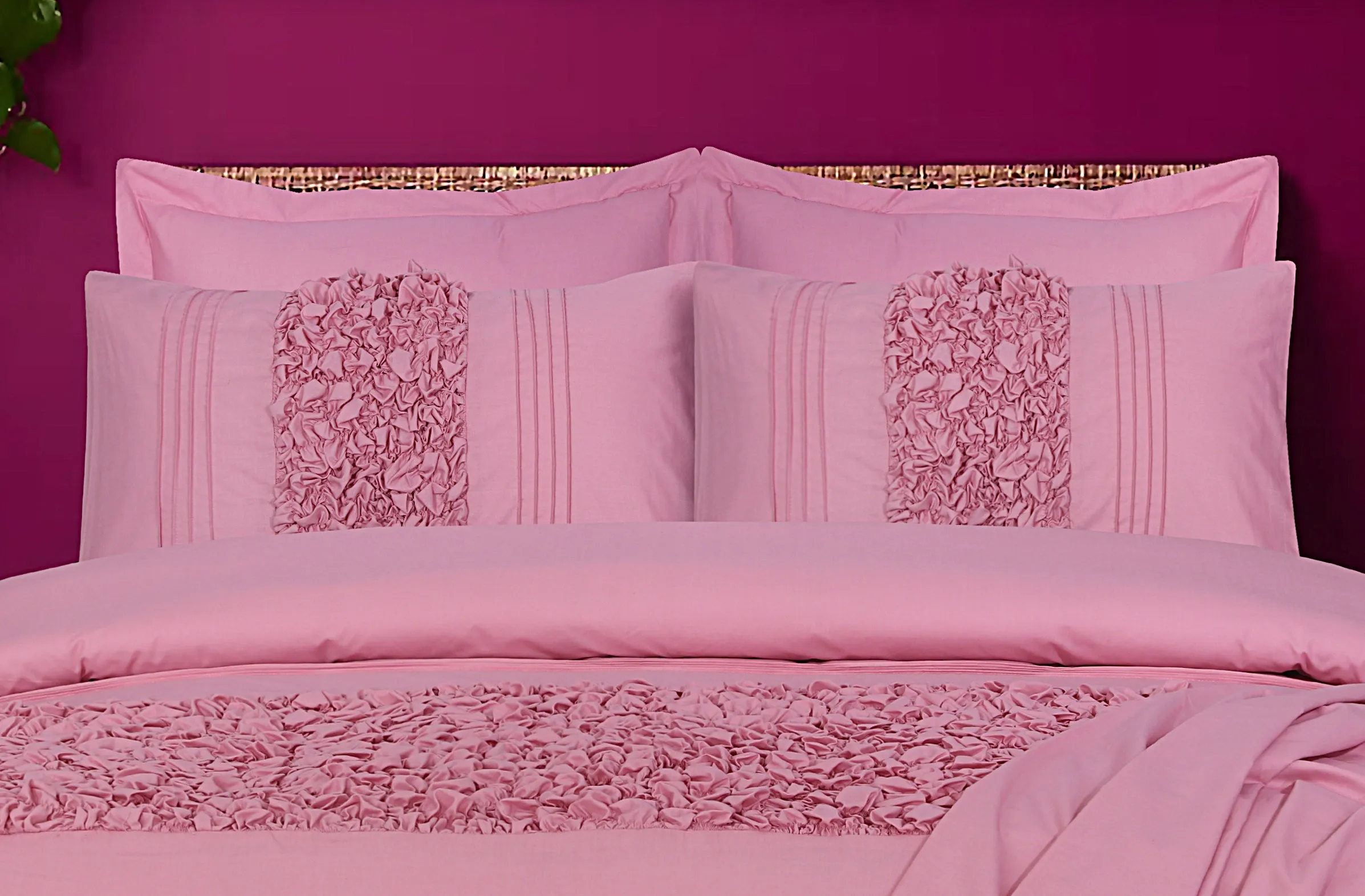 Cuddly Imperial Pink-Bed Set 8 Pcs (Luxury)