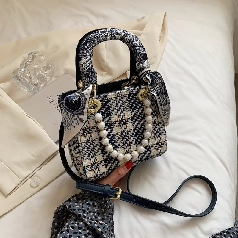 Mini Woven Crossbody Shoulder Bags with Short Handle 2021 Luxury Ladies Beading Top Handle Handbags Silk Scarf Designer Totes