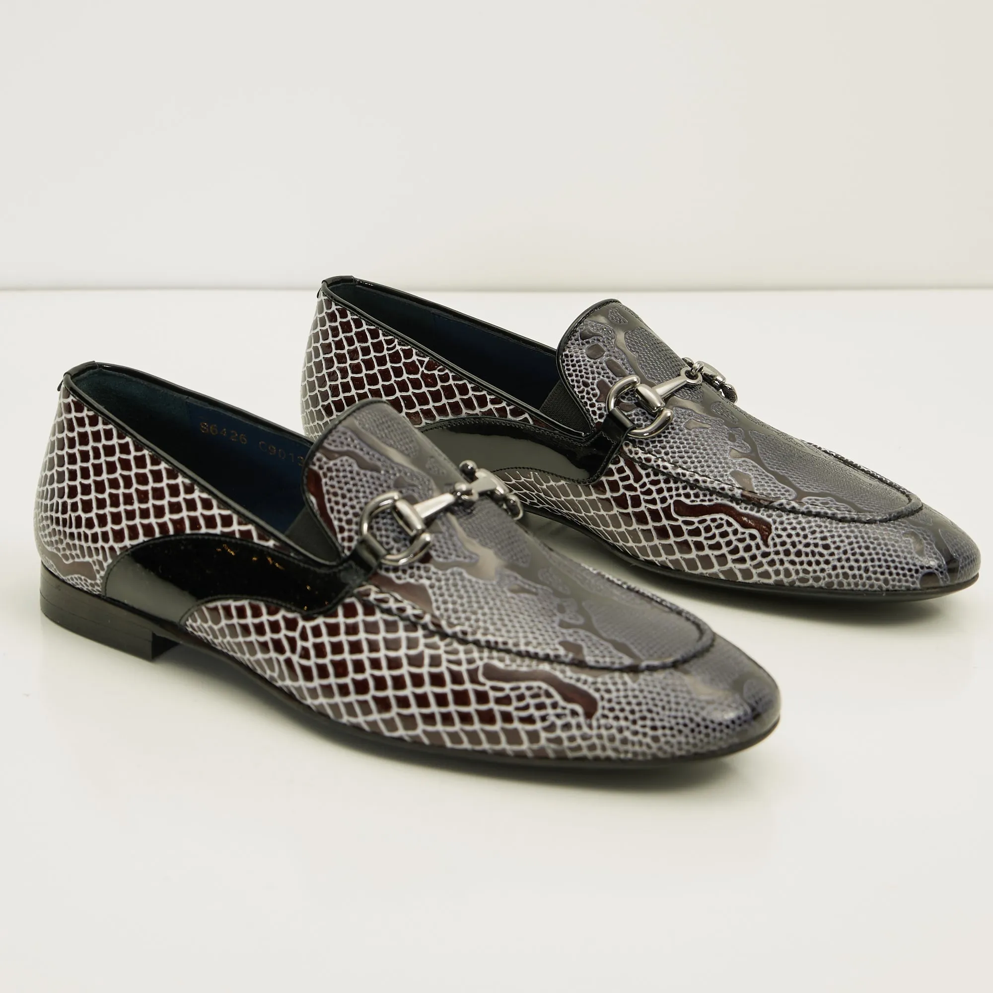 Snake Embossed Leather And Silver Metal Bit Loafer - Black Beige