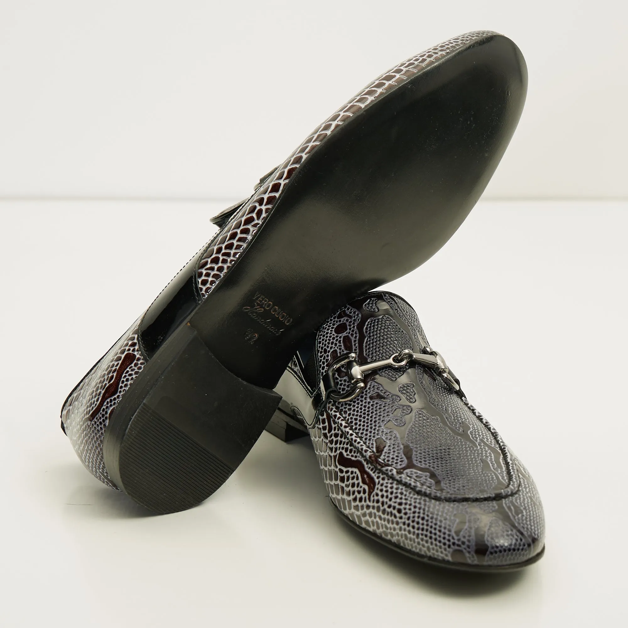Snake Embossed Leather And Silver Metal Bit Loafer - Black Beige