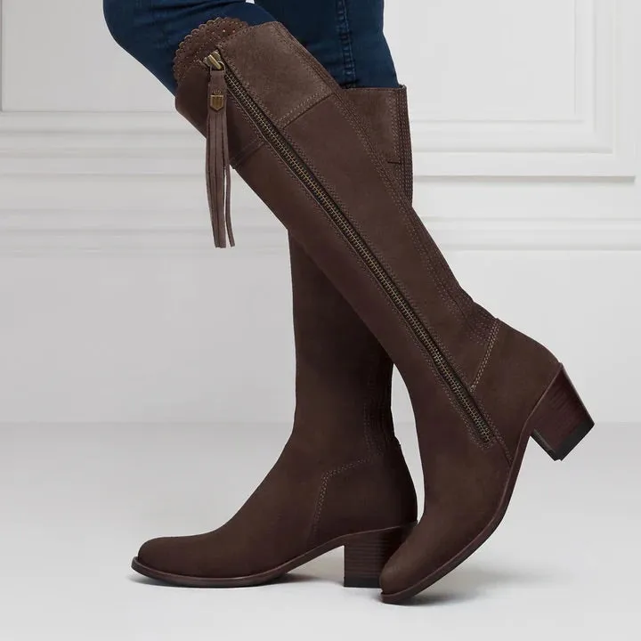The Heeled Regina, Women’ Tall Boot - Chocolate Suede, Regular Fit